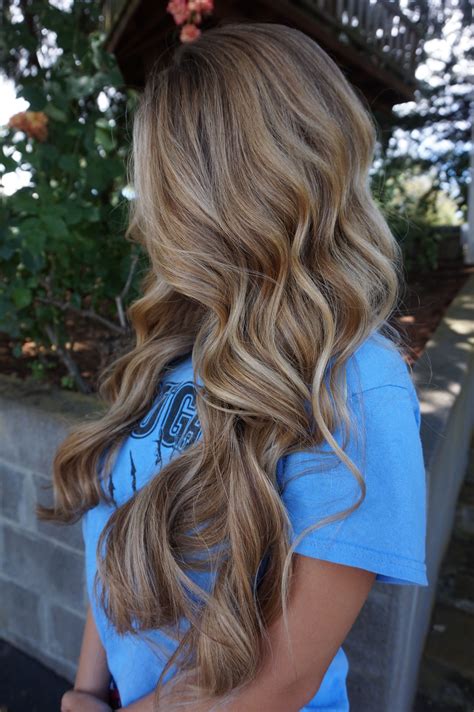 dirty blonde hair balayage